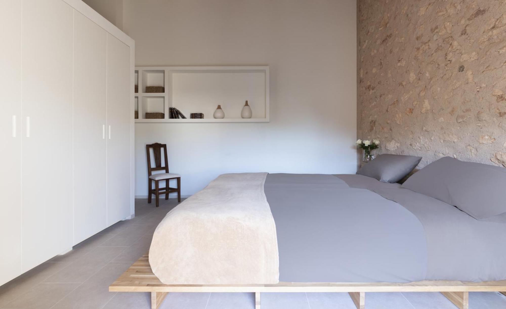 Cas Padrins Piscina Barbacoa Diseno Y Confort Consell