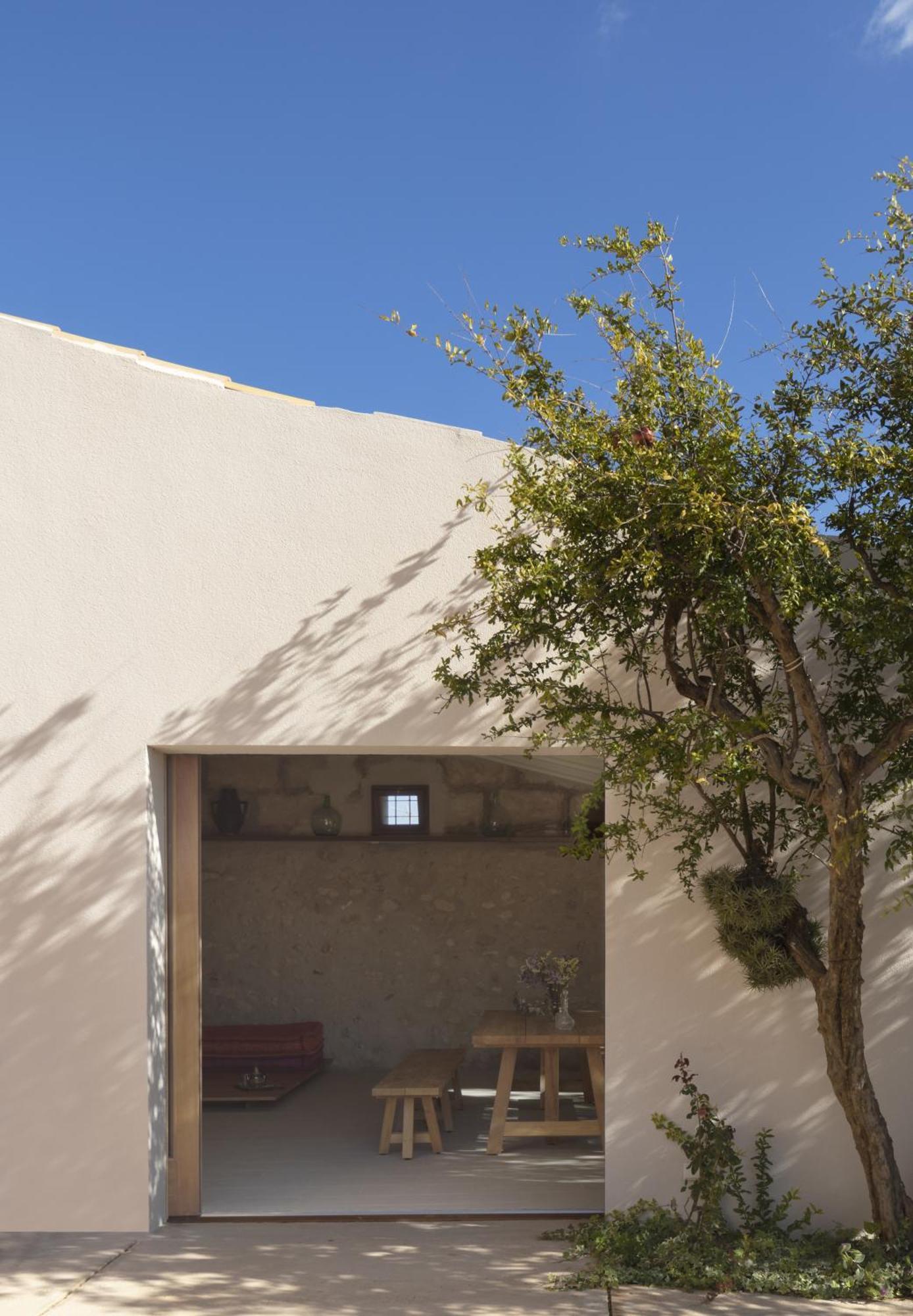 Cas Padrins Piscina Barbacoa Diseno Y Confort Consell