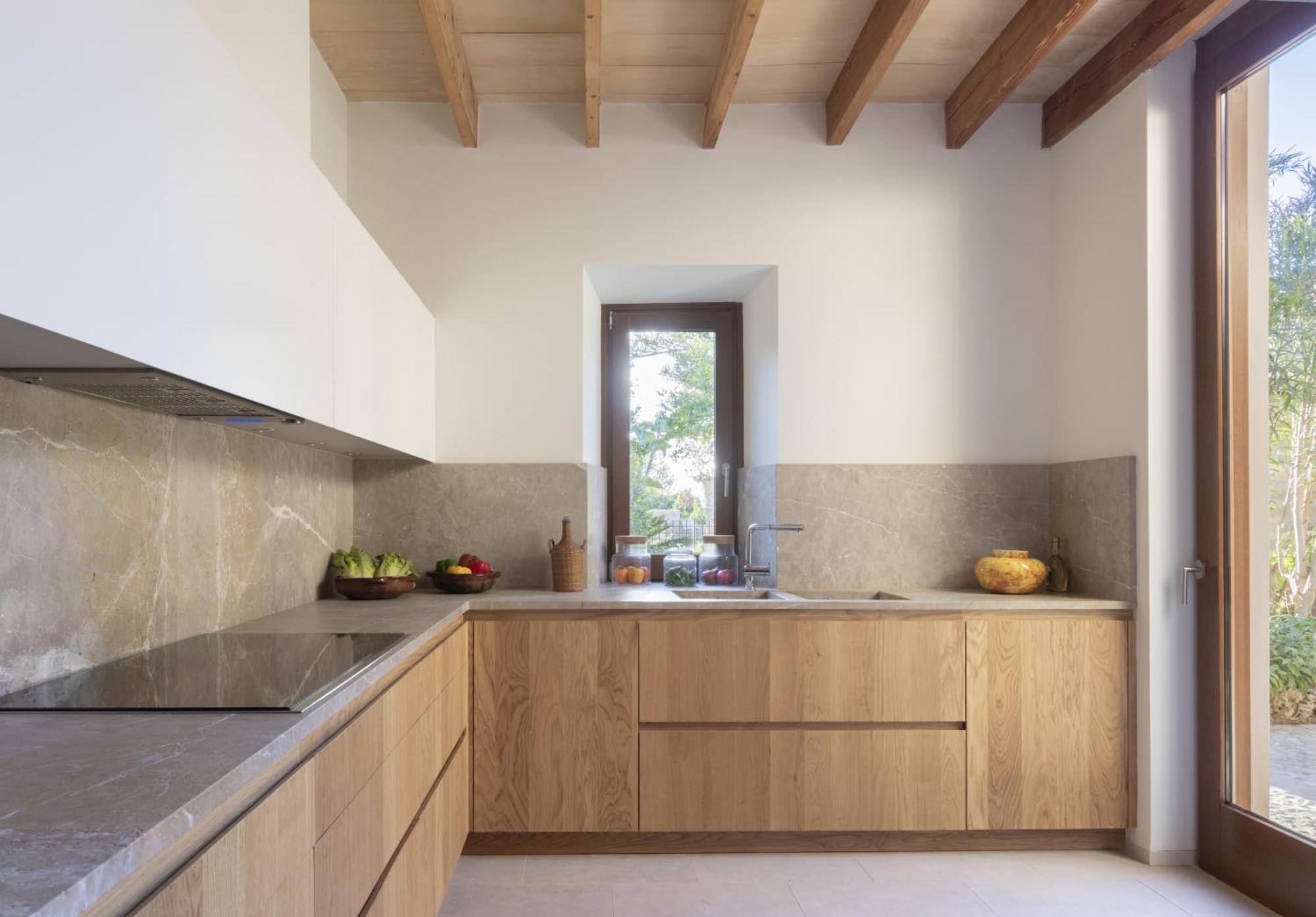 Cas Padrins Piscina Barbacoa Diseno Y Confort Consell